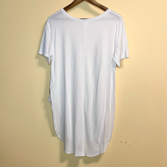 Free Label High-low hem T-shirt - Picture 2 of 4